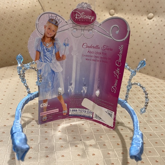 NWT Disney Cinderella Tiara - Picture 5 of 6